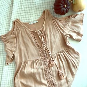 Peasant Style Dress • L